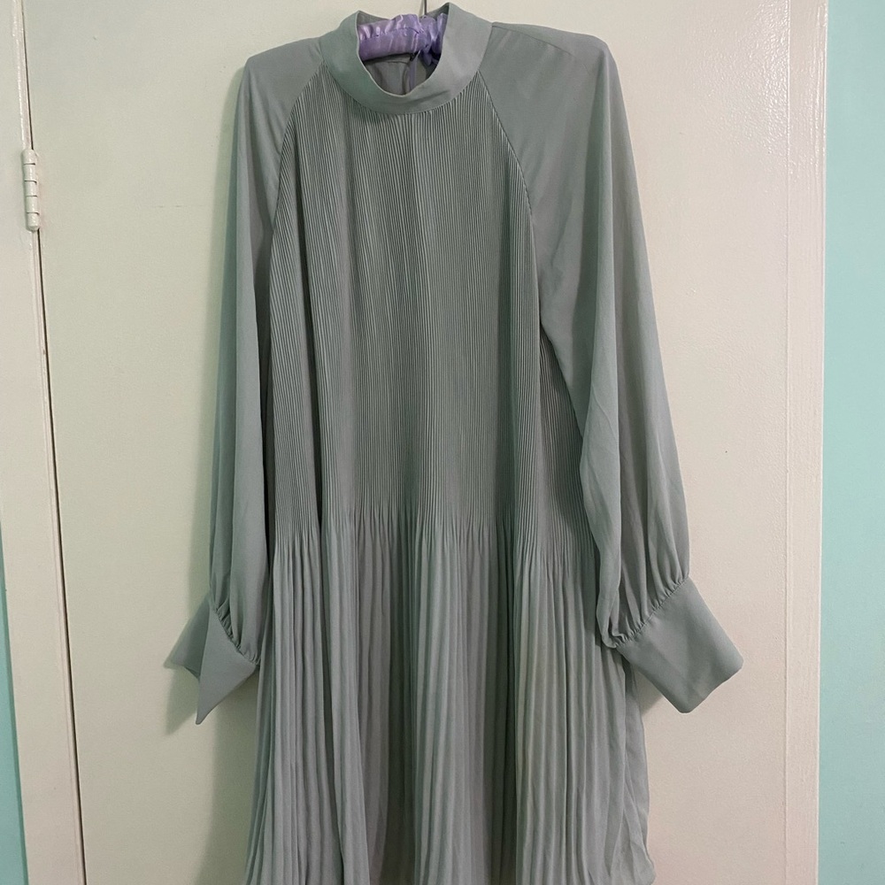 H&M Long Sleeve Gray Dress